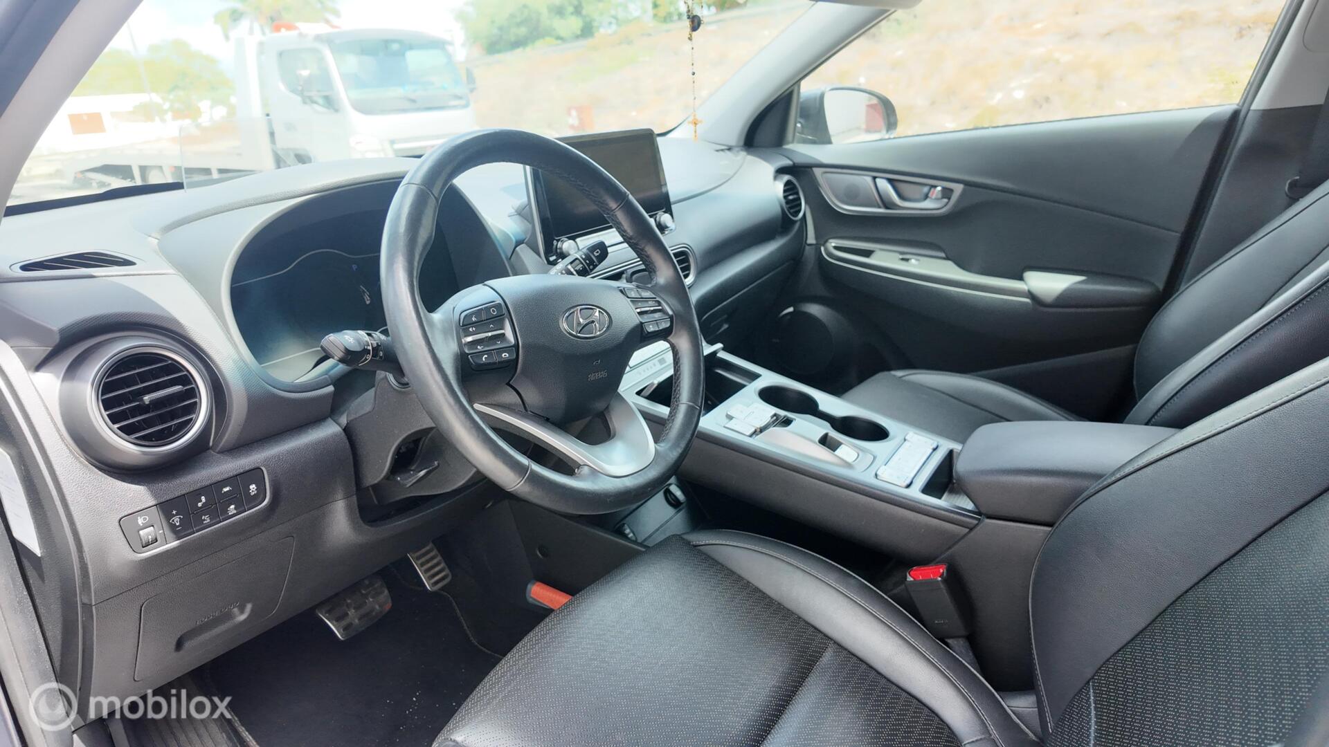Hyundai Kona photo 12