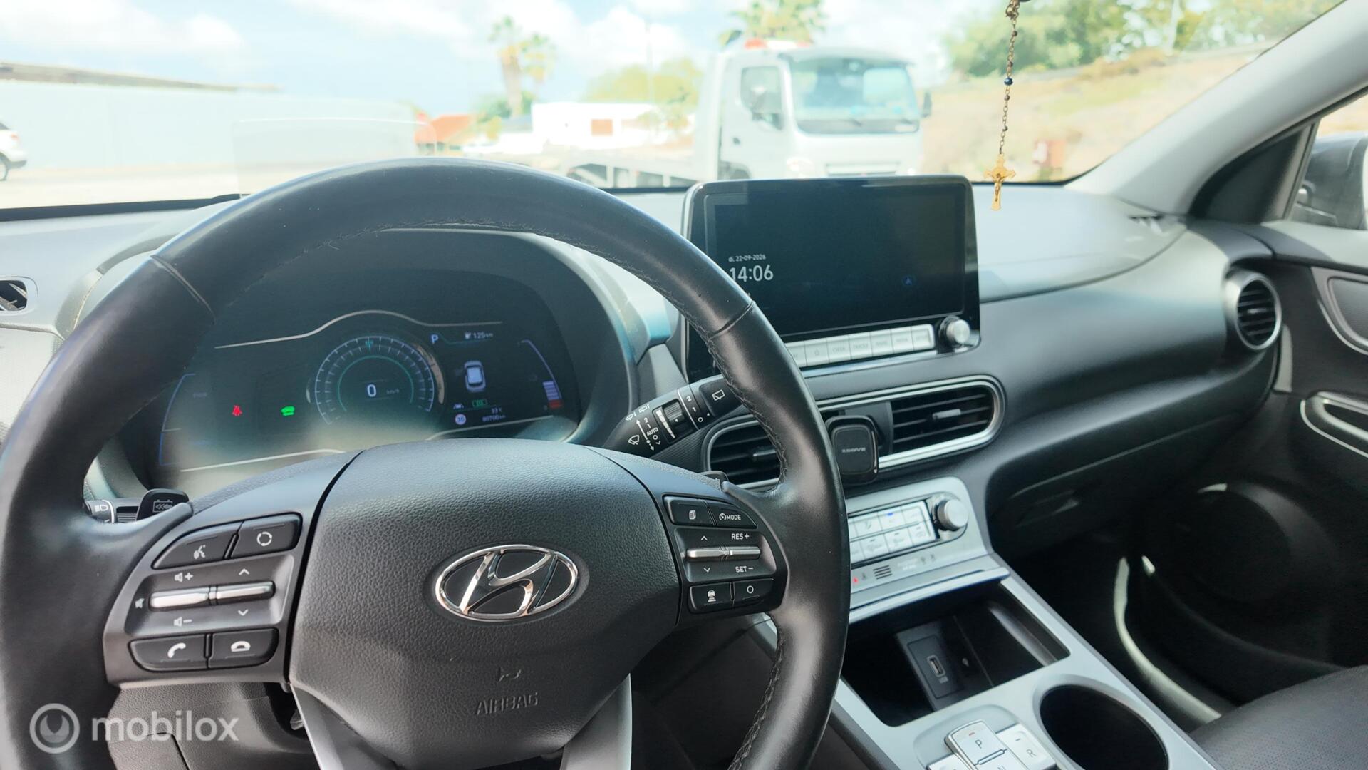 Hyundai Kona photo 14