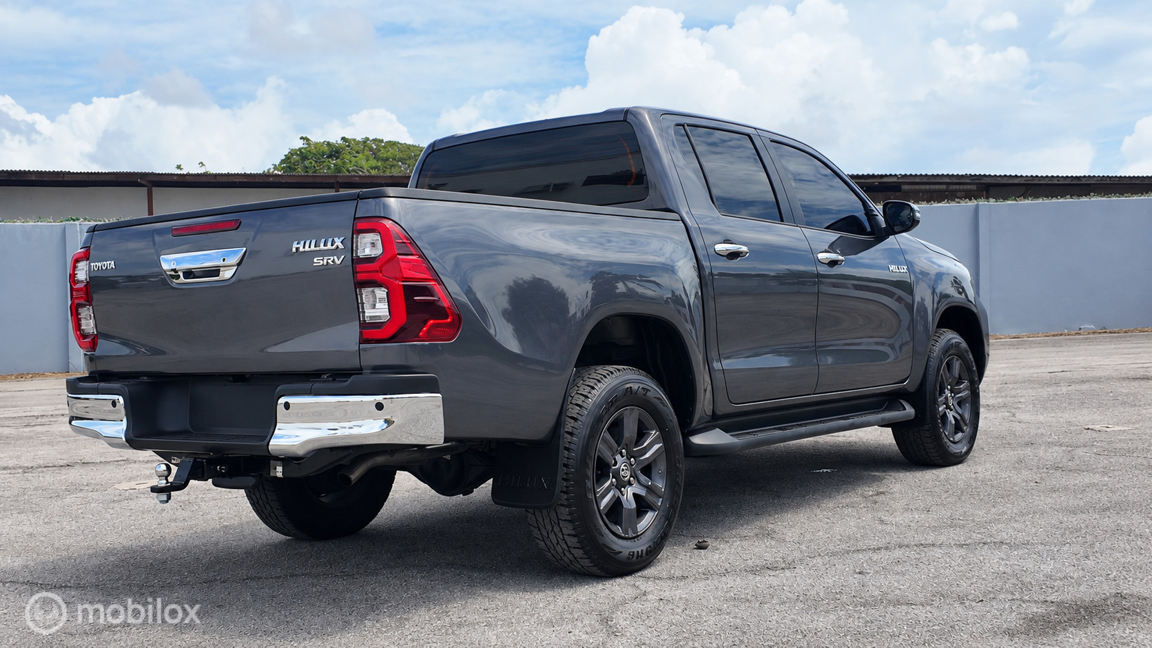 Toyota Hilux SRV photo 6