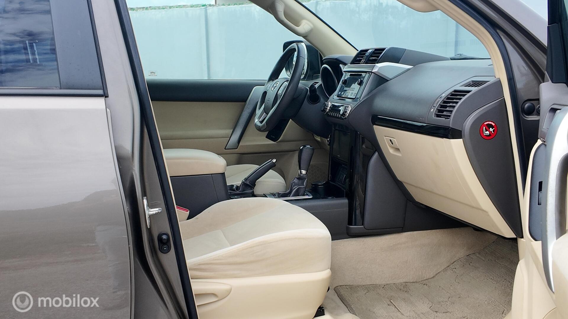 Toyota Land Cruiser Prado photo 20