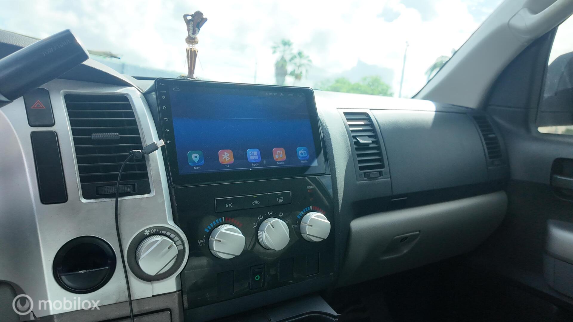 Toyota Tundra SR5 photo 16