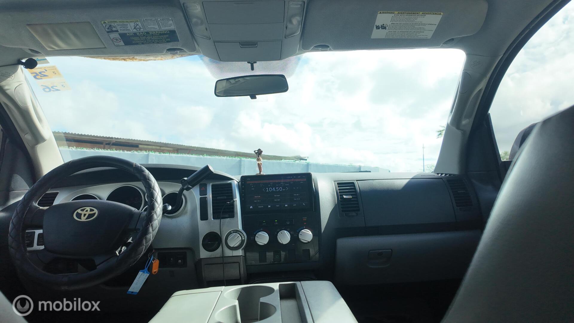 Toyota Tundra SR5 photo 18