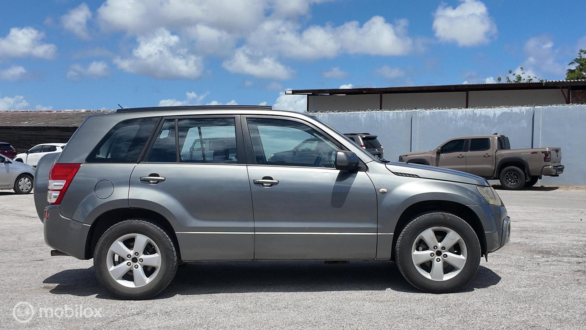 Suzuki Grand Vitara photo 7