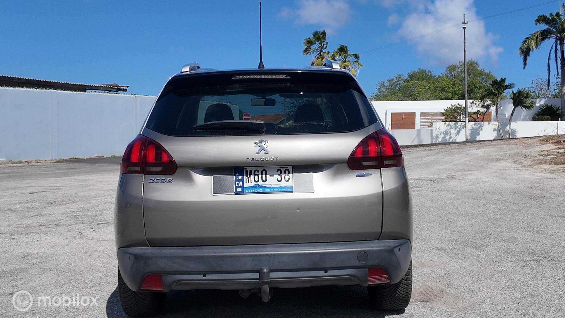 Peugeot 2008 photo 5
