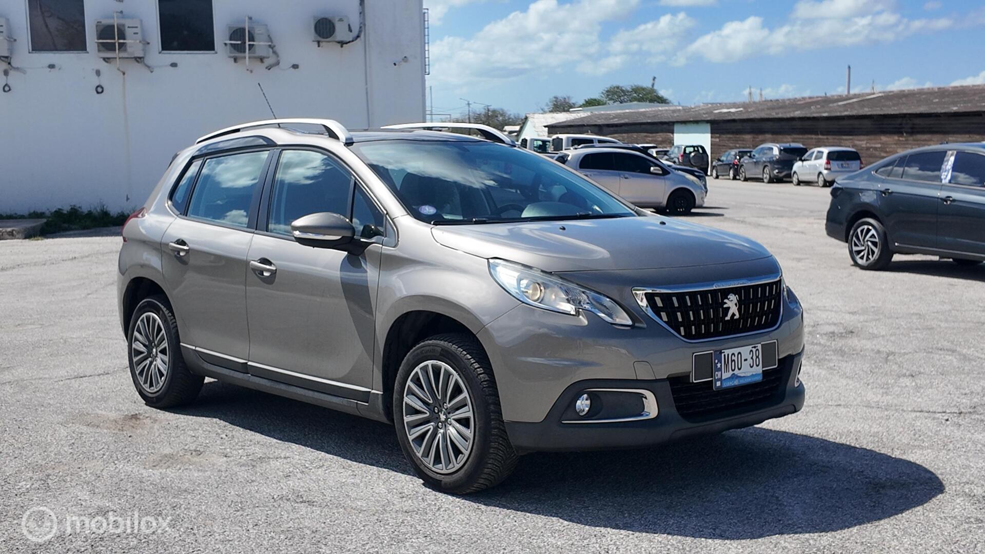 Peugeot 2008 photo 8