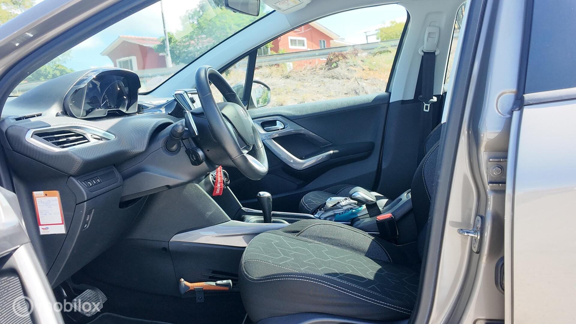 Peugeot 2008 photo 13