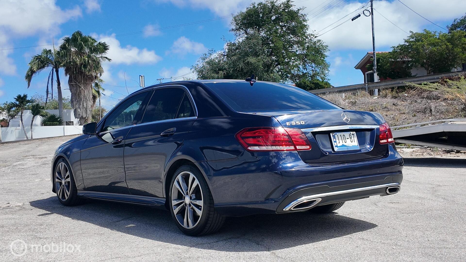Mercedes-Benz E350 photo 4