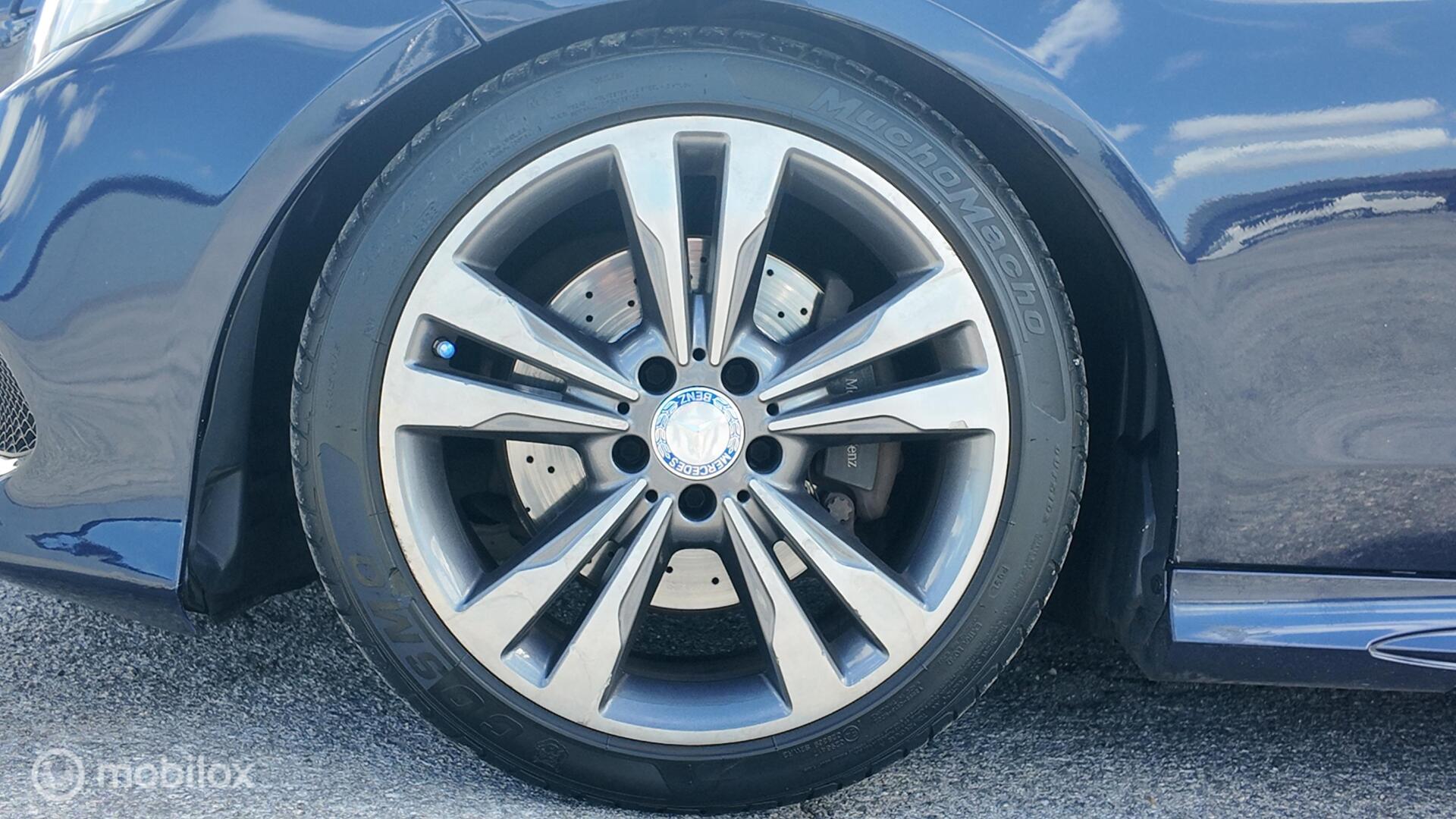 Mercedes-Benz E350 photo 10