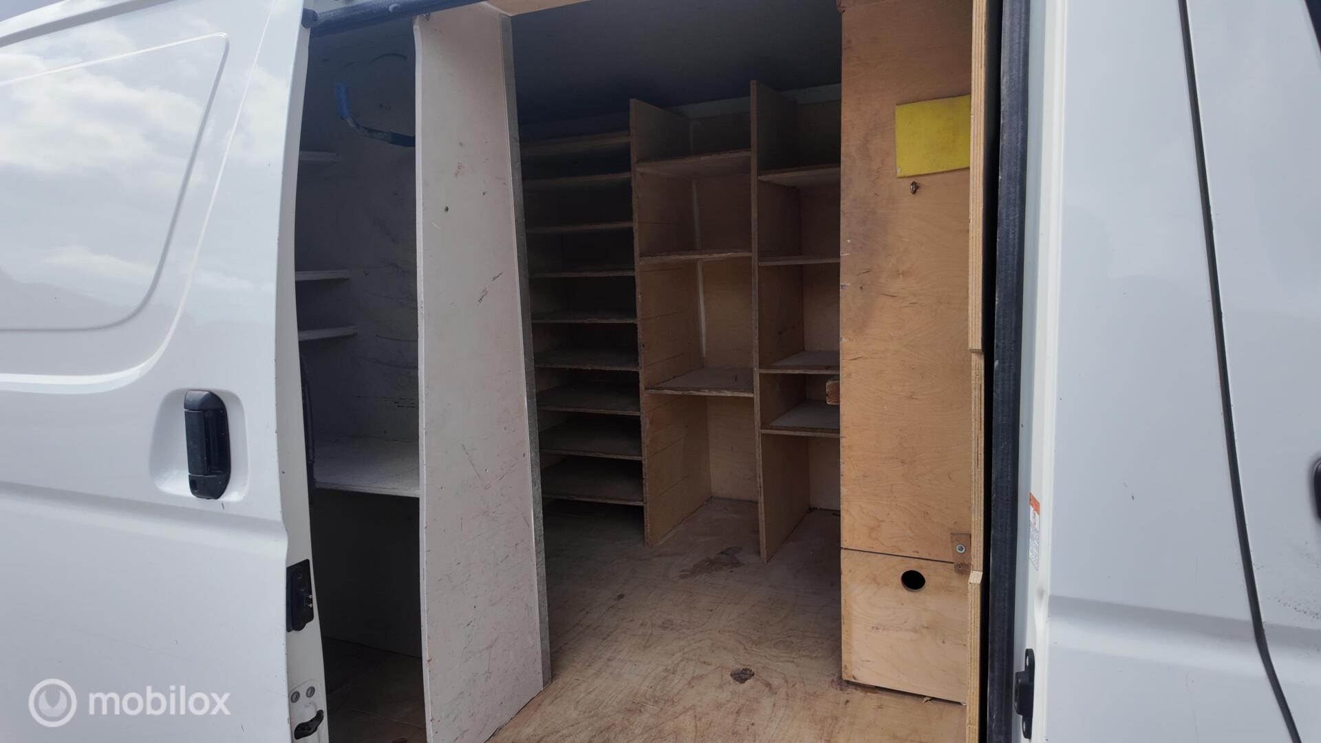 Toyota Hiace photo 18