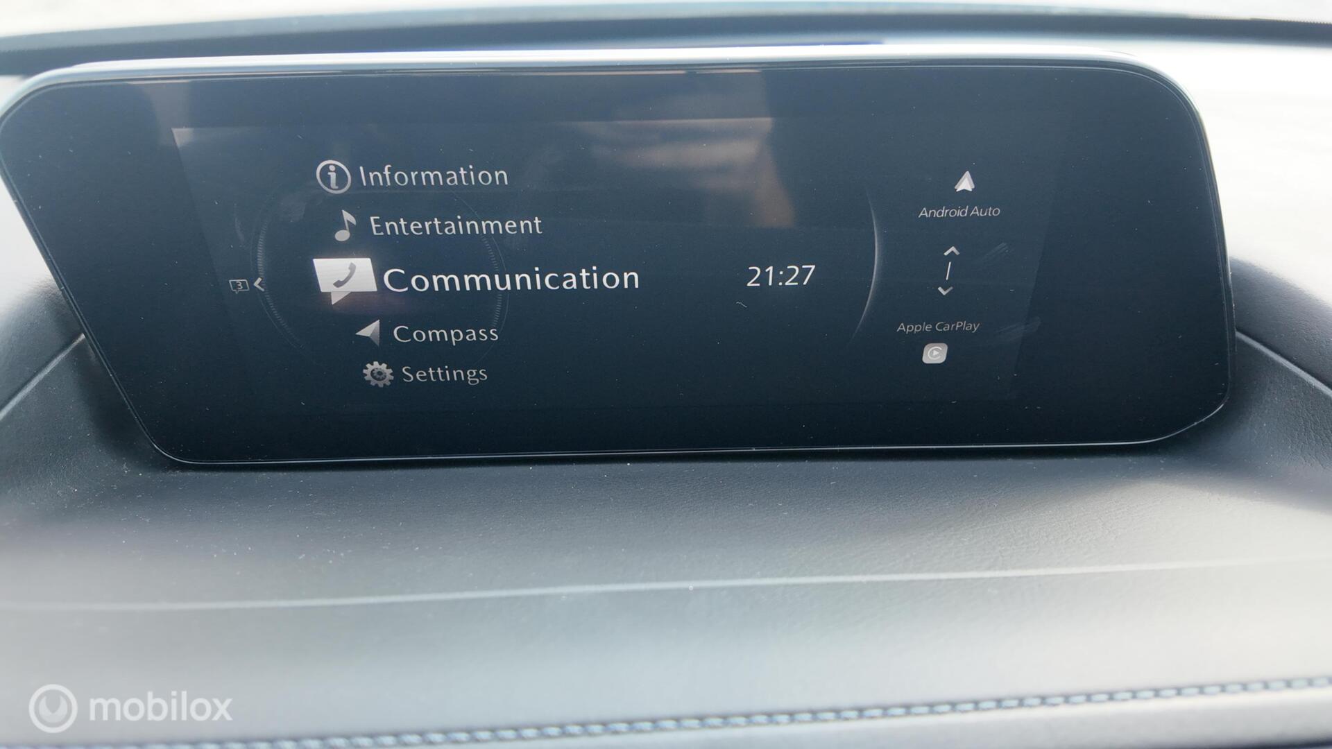 Mazda CX-30 photo 16