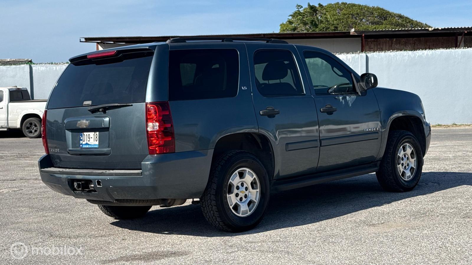 Chevrolet Tahoe LS photo 6