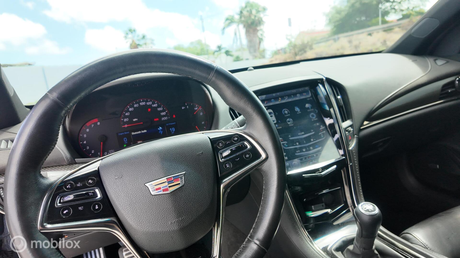 Cadillac ATS V photo 14