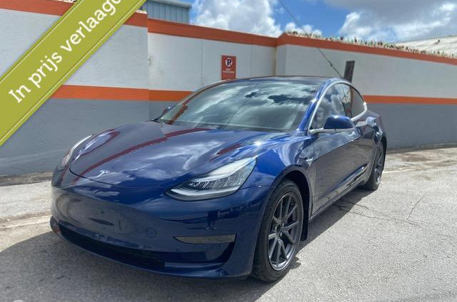 Tesla Model 3 Standard RWD Plus 60 kWh