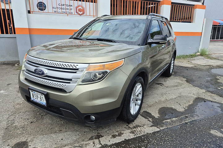 Ford Explorer XLT