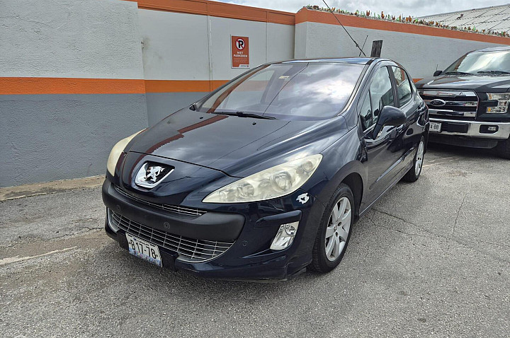 Peugeot 308 1.6 THP Féline