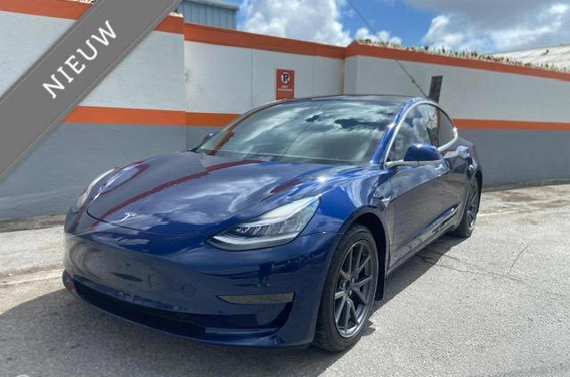 Tesla Model 3 Standard RWD Plus 60 kWh